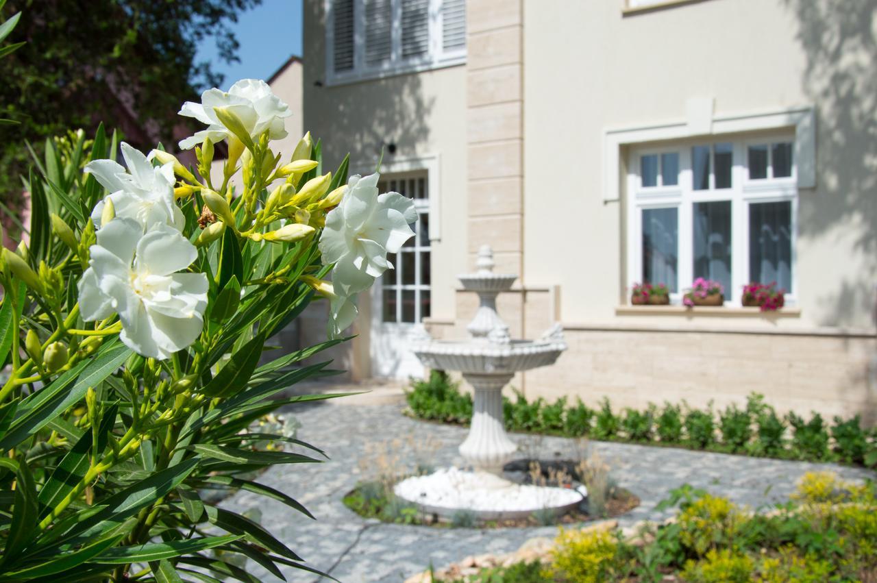 Villa Fontana Balatonfured Luaran gambar